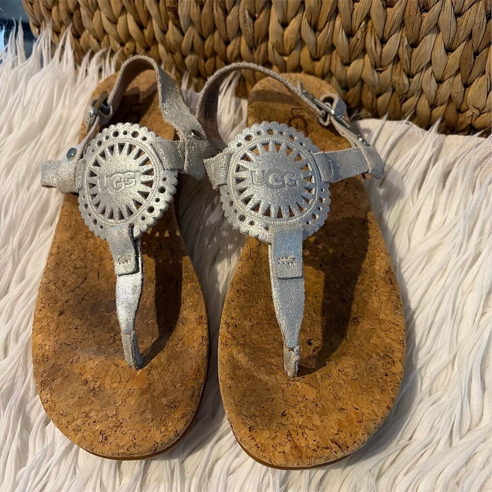 UGG Womens Thong Sandals Metallic Silver Cork Footbed Ankle Strap Size 7